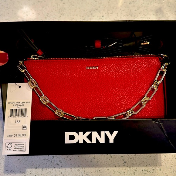 NIB🎁DKNY🎁 Bryant Park Demi Purse Bag w/Chain & Leather Strap🎁❣️Handbag - Picture 1 of 9